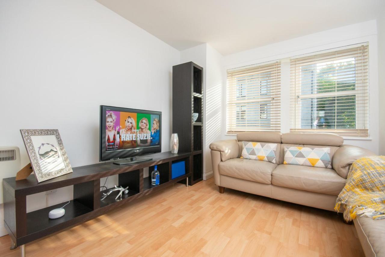 Dwellcome Home Ltd 2 Bedroom King & Double Central Apartment, Free Allocated Barrier Secured Parking Space At Rear Entrance & Fast Wifi, Ideal For Long Term Contractor, Corporate, Etc Stays, Regular Housekeeping Option - See Our Site For Assurance Абердин Экстерьер фото